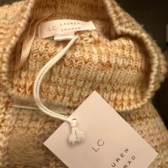 LC Lauren Conrad long sleeve pink and white striped sweater - Picture 2 of 4